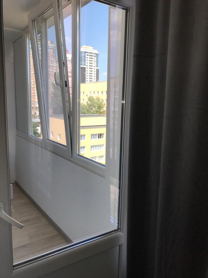Apartment Metro Minska Kiev Dış mekan fotoğraf
